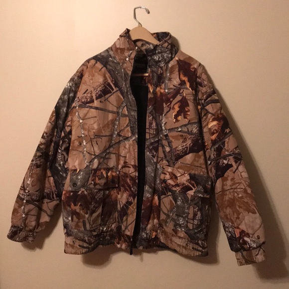 Outfitters Ridge Other - Outfitters Ridge NWOT Lined Camo Jacket with hood